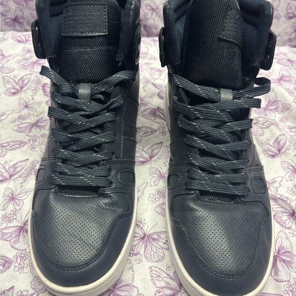 Levi's Navy Blue Minimalist Sneakers